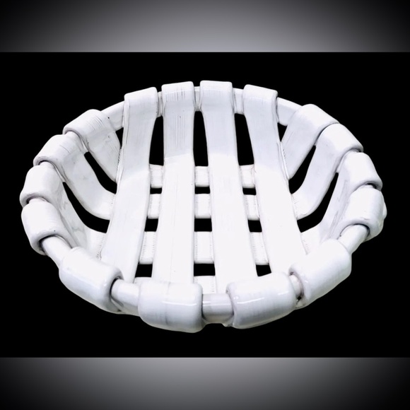 Tadinate Vintage Large Pottery Lattice Woven White Bread Fruit Handled Basket - Picture 2 of 10